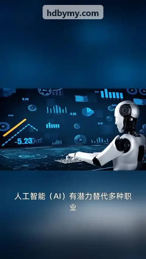 工程班组在设备房处理业主报修工单并回填完成照片